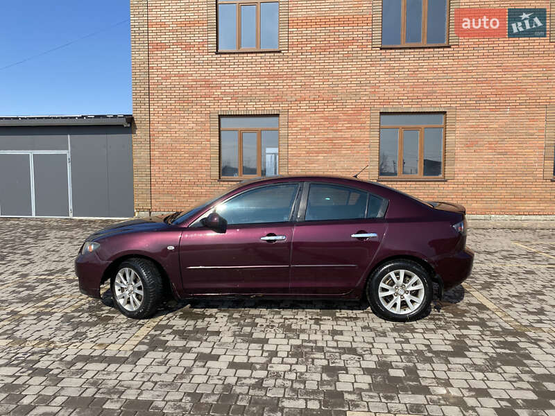 Седан Mazda 3 2006 в Теофіполі