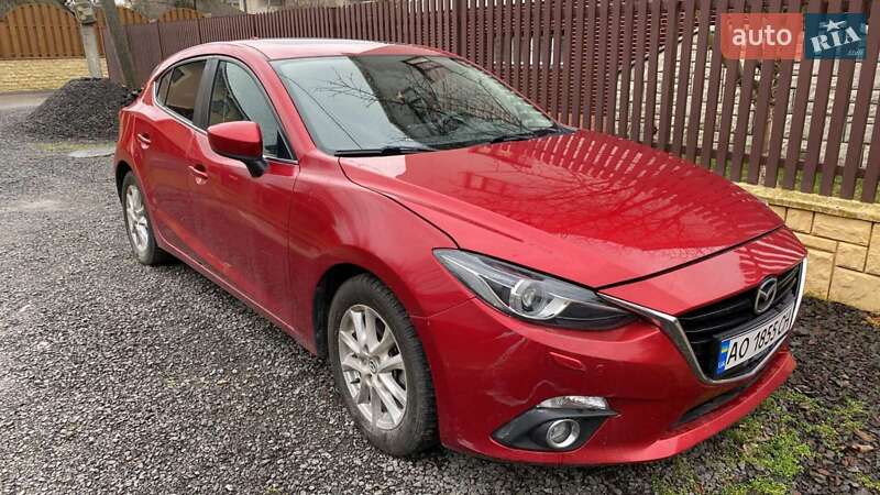 Седан Mazda 3 2016 в Ужгороде Седан Mazda 3 2016 в Ужгороде