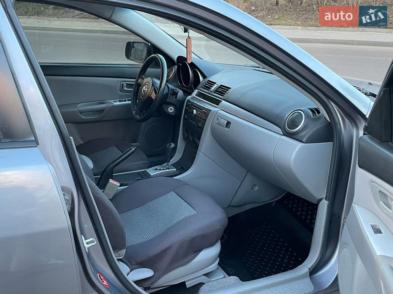 Седан Mazda 3 2006 в Одесі