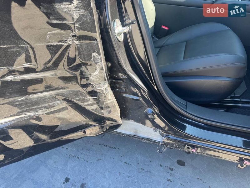 Седан Mazda 3 2024 в Львові