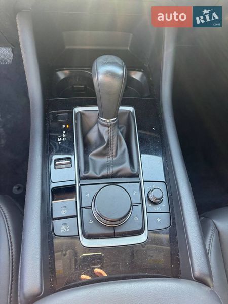 Седан Mazda 3 2024 в Львові