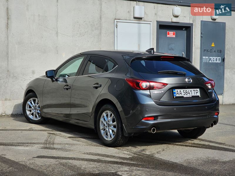 Хетчбек Mazda 3 2017 в Києві фото 3 Хетчбек Mazda 3 2017 в Києві
