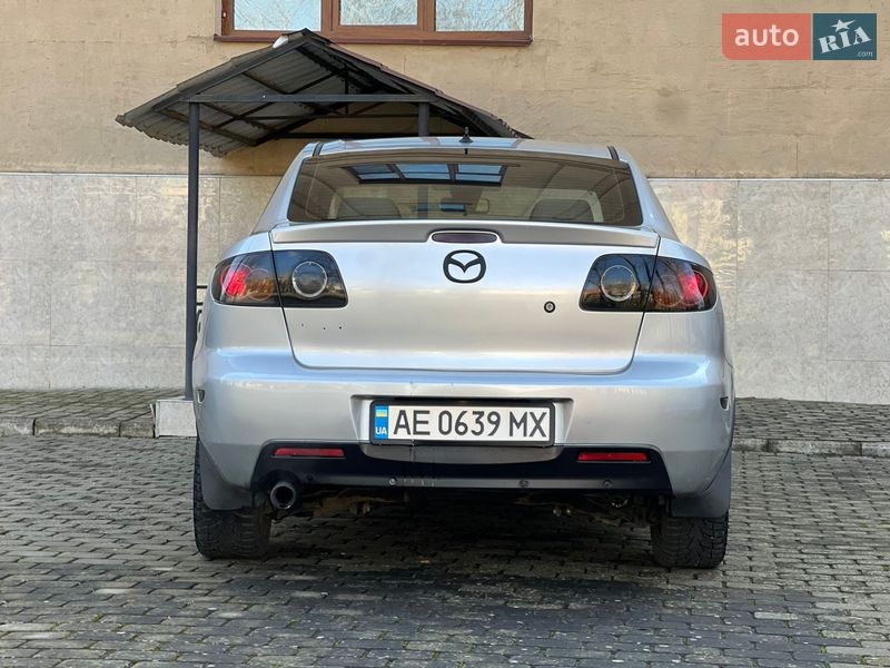 Седан Mazda 3 2006 в Николаеве