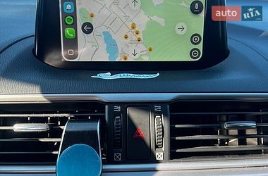 Седан Mazda 3 2017 в Киеве