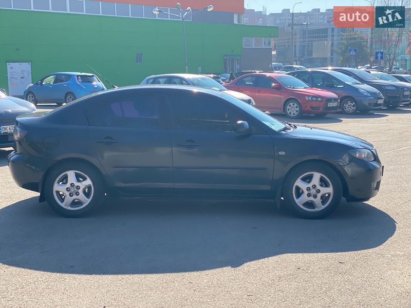 Седан Mazda 3 2008 в Ровно