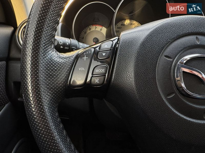 Седан Mazda 3 2008 в Киеве