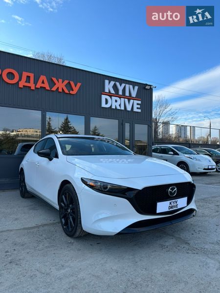 Хэтчбек Mazda 3 2024 в Киеве
