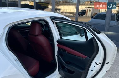 Хэтчбек Mazda 3 2024 в Киеве