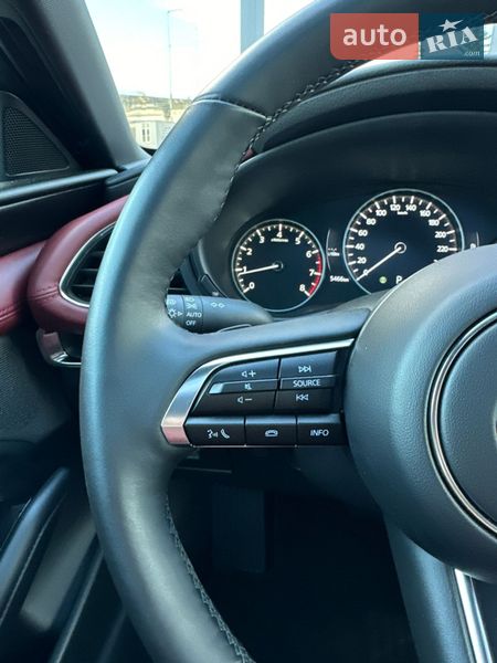 Хэтчбек Mazda 3 2024 в Киеве