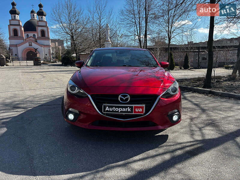 Седан Mazda 3 2016 в Запорожье