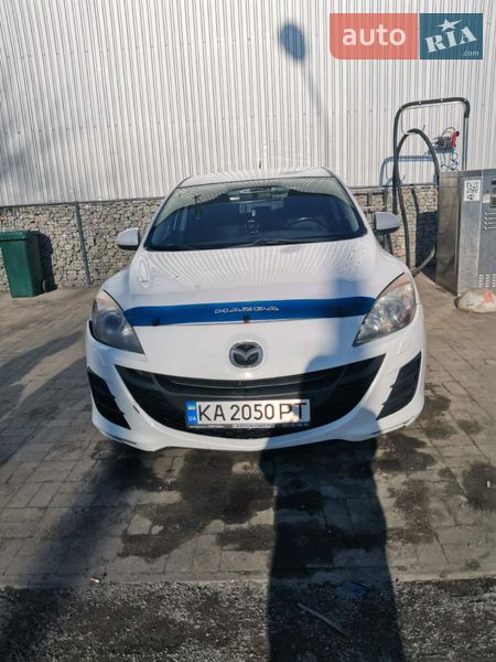 Хэтчбек Mazda 3 2010 в Киеве