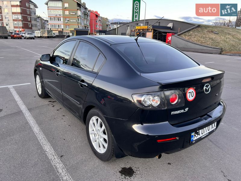 Седан Mazda 3 2008 в Киеве