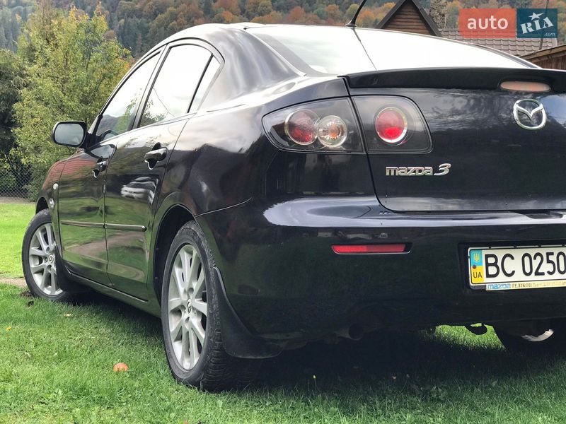 Седан Mazda 3 2008 в Сколе