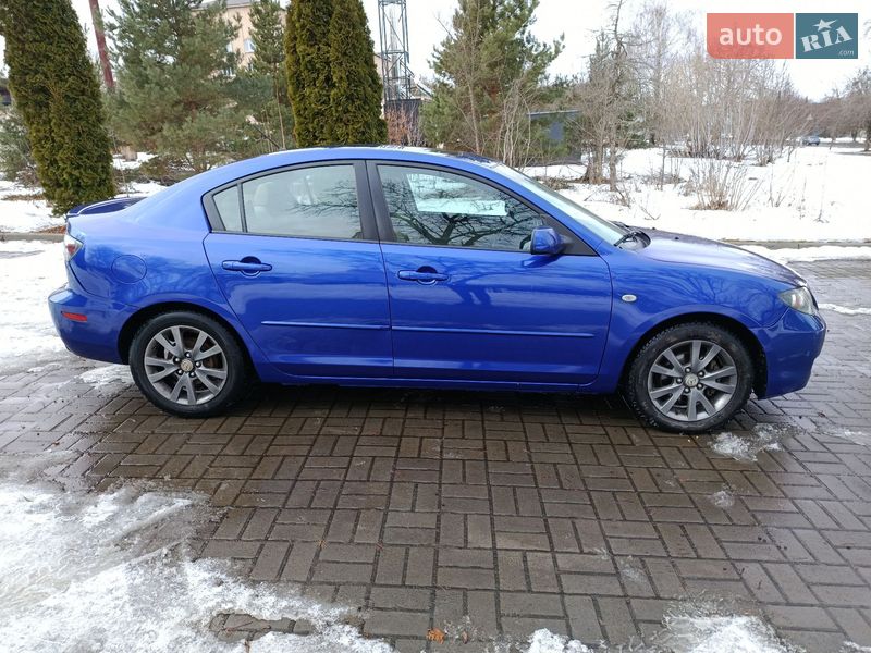 Седан Mazda 3 2007 в Прилуках