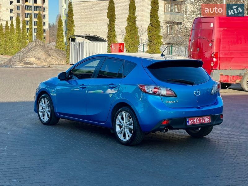 Хэтчбек Mazda 3 2010 в Житомире