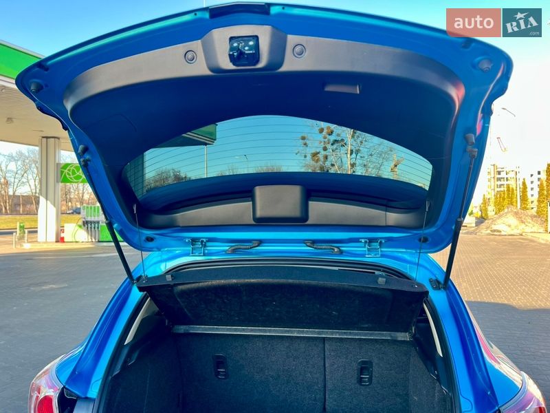 Хэтчбек Mazda 3 2010 в Житомире