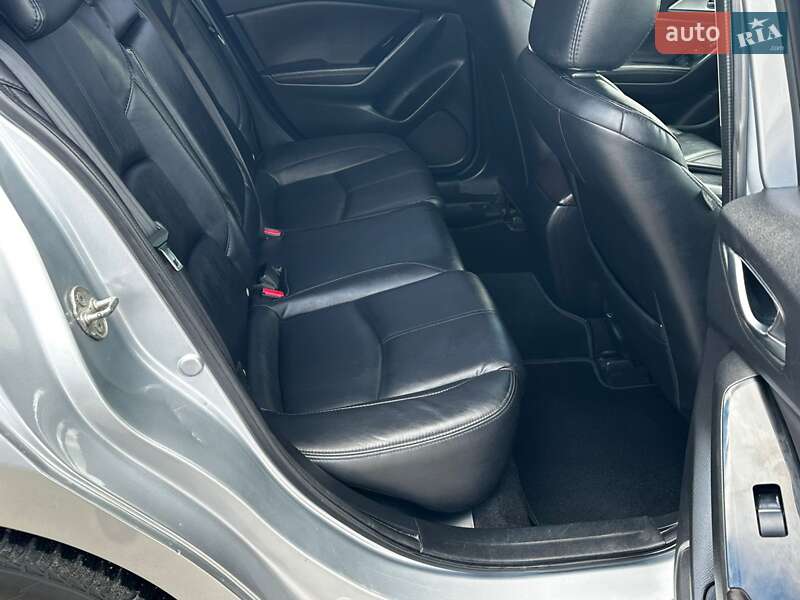 Седан Mazda 3 2016 в Виннице