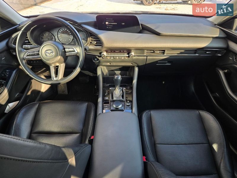 Седан Mazda 3 2019 в Киеве