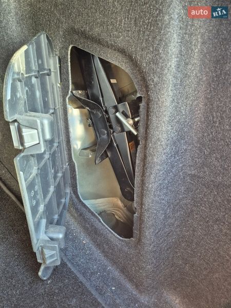 Седан Mazda 3 2015 в Киеве