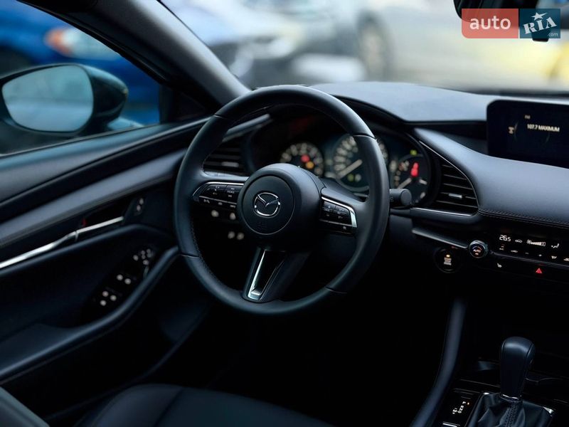 Хетчбек Mazda 3 2024 в Дніпрі