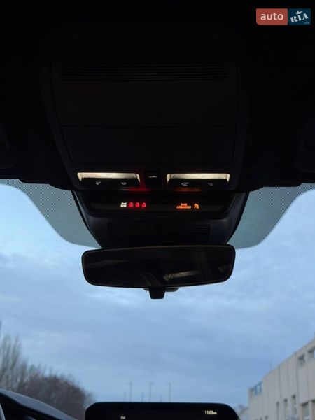 Хетчбек Mazda 3 2024 в Дніпрі