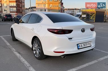 Седан Mazda 3 2021 в Киеве