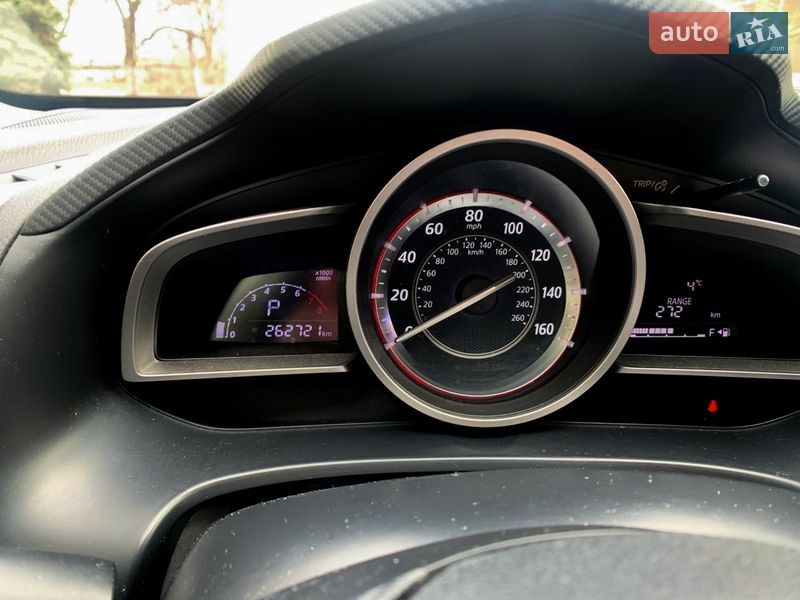 Седан Mazda 3 2015 в Запоріжжі