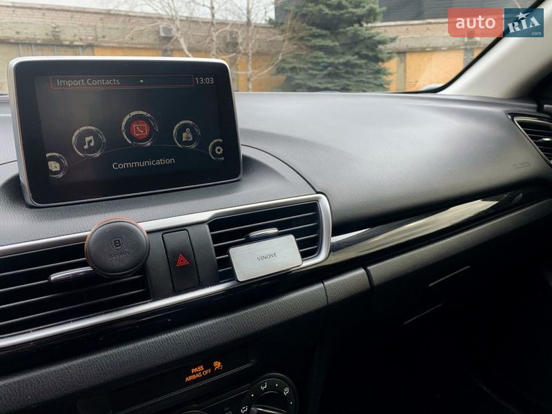 Седан Mazda 3 2015 в Запоріжжі