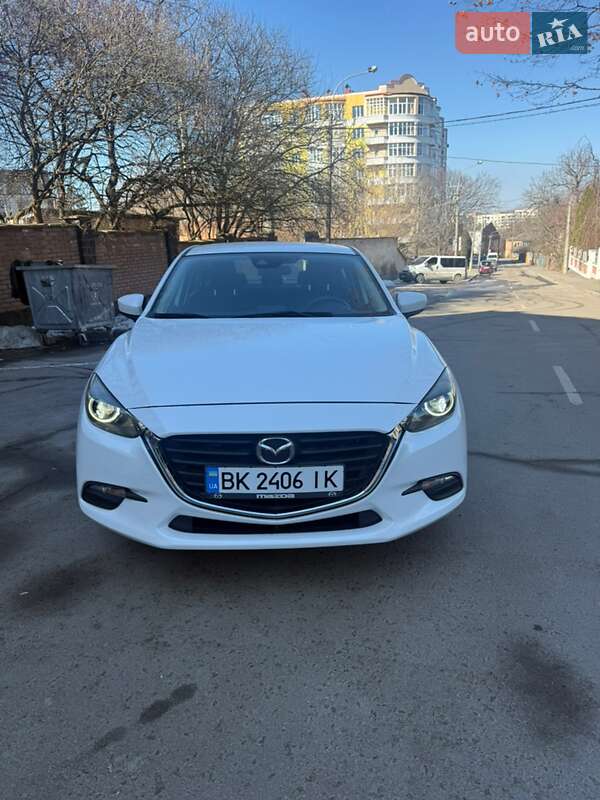 Седан Mazda 3 2018 в Рівному
