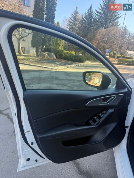 Седан Mazda 3 2018 в Рівному