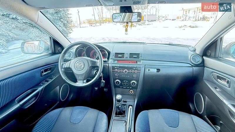 Седан Mazda 3 2006 в Харкові