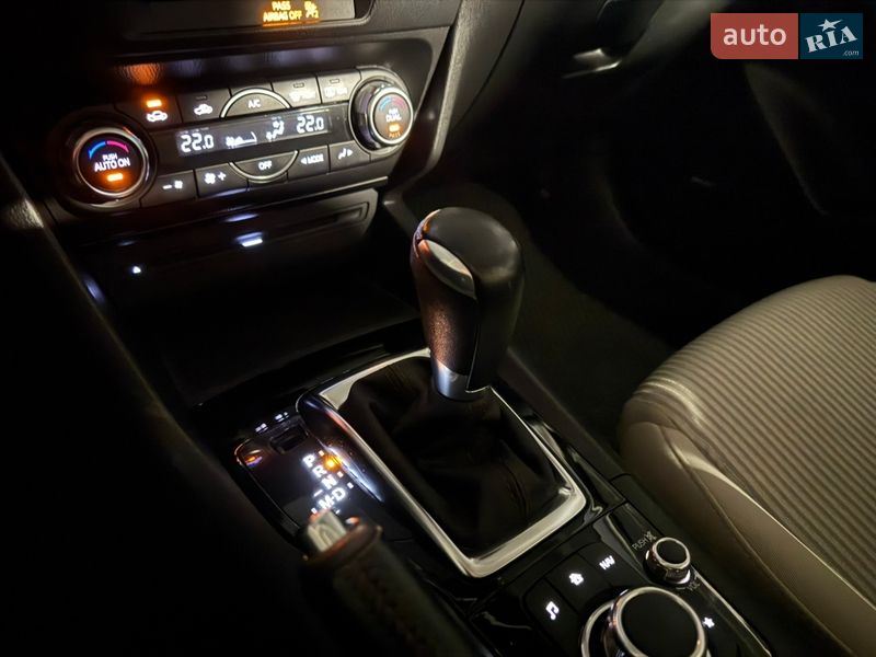 Седан Mazda 3 2016 в Києві