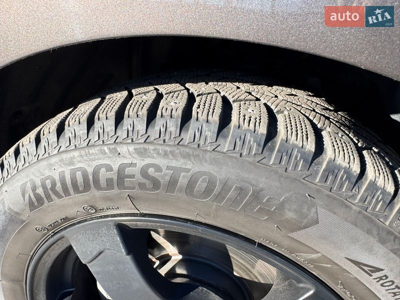 Седан Mazda 3 2016 в Києві