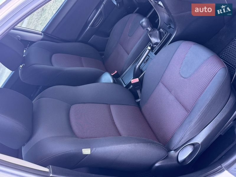 Хетчбек Mazda 3 2005 в Трускавці