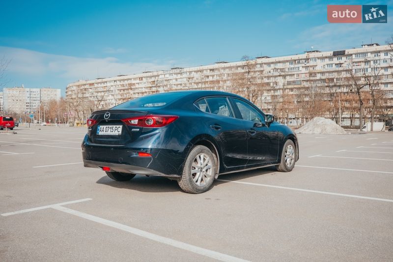 Хэтчбек Mazda 3 2016 в Киеве