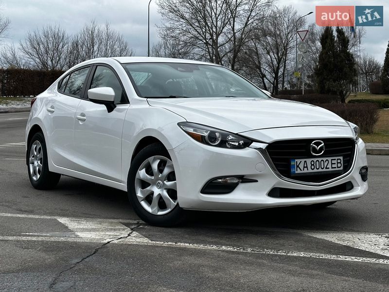 Седан Mazda 3 2018 в Києві