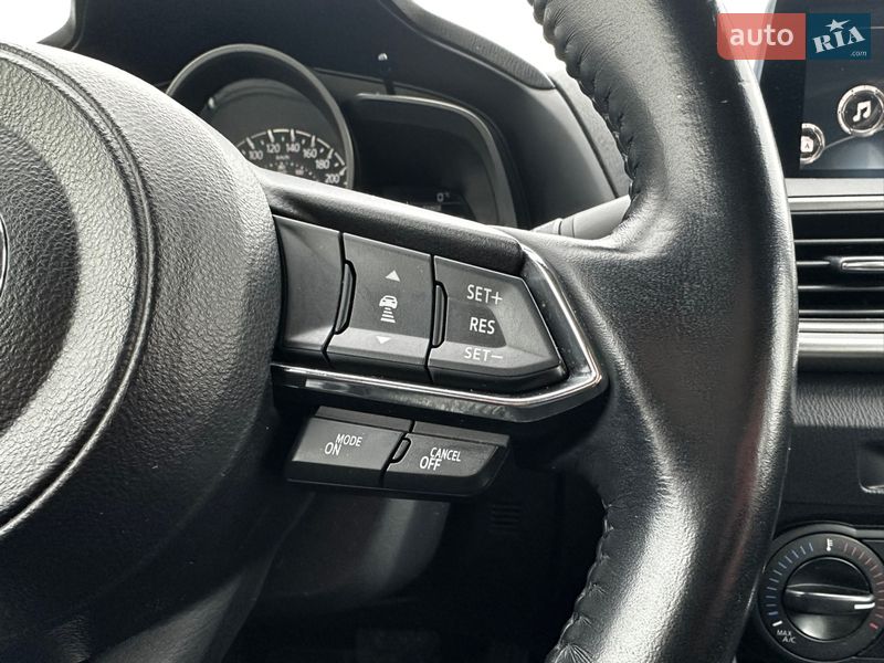Седан Mazda 3 2018 в Києві