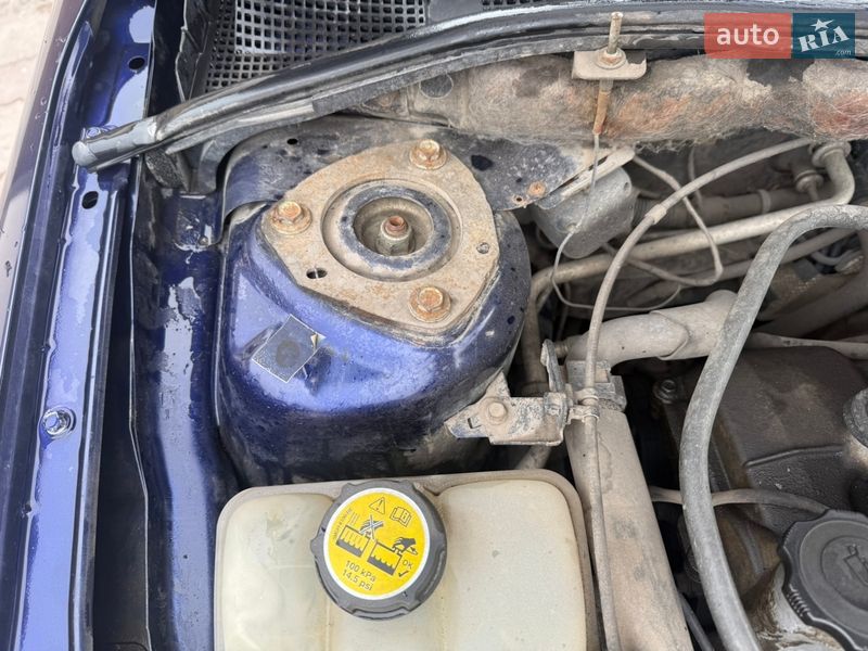 Хэтчбек Mazda 3 2004 в Днепре