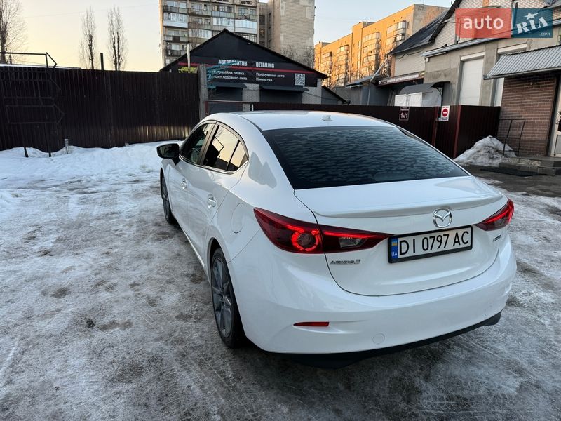 Седан Mazda 3 2017 в Києві