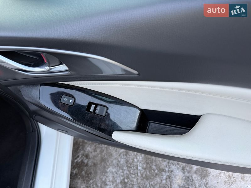 Седан Mazda 3 2017 в Києві