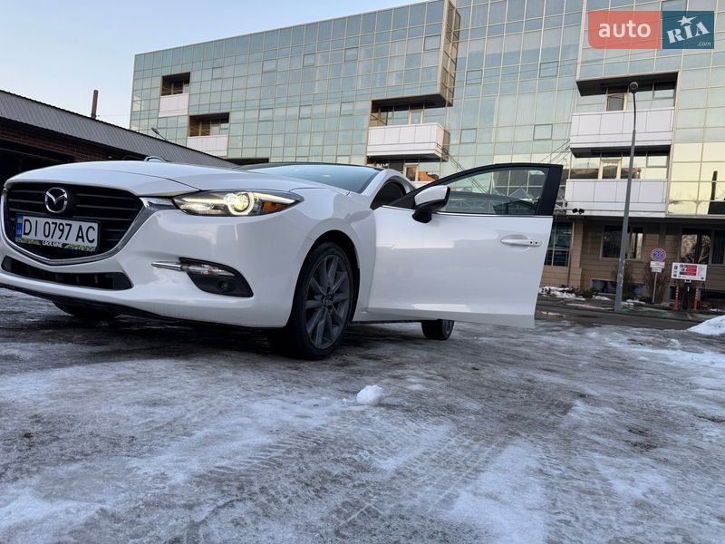 Седан Mazda 3 2017 в Києві