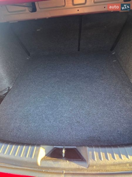 Седан Mazda 3 2016 в Днепре