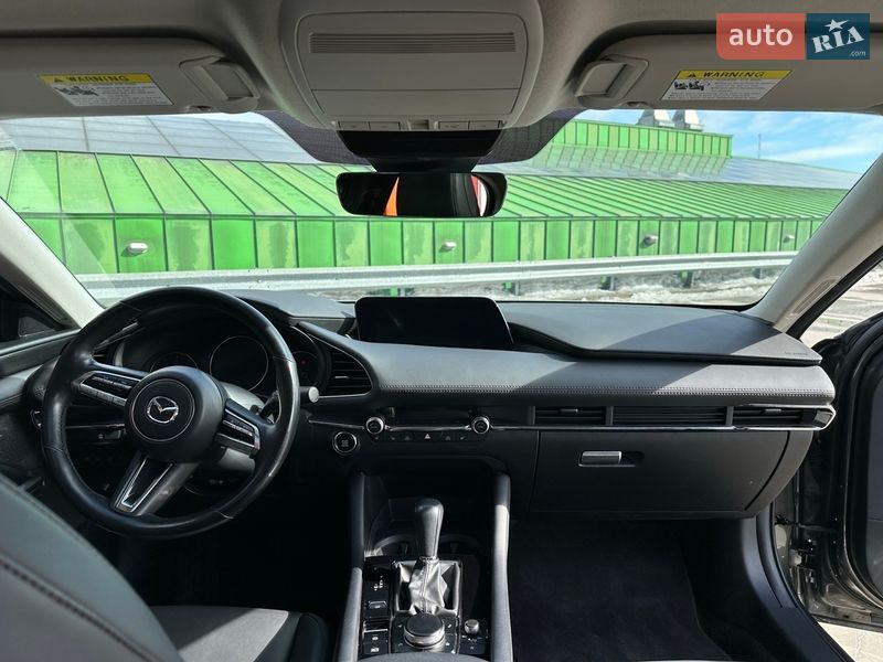 Седан Mazda 3 2022 в Киеве