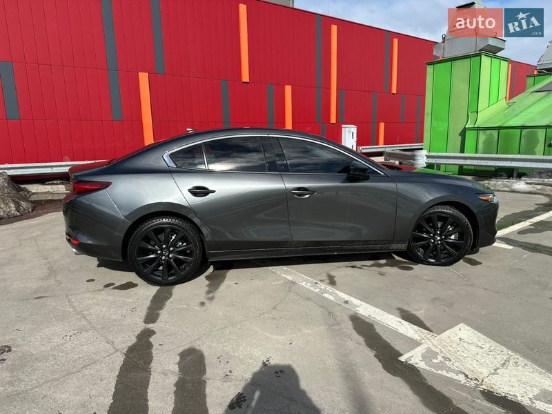 Седан Mazda 3 2022 в Киеве