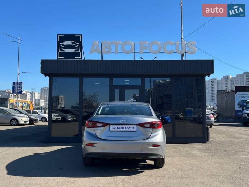 Седан Mazda 3 2016 в Києві