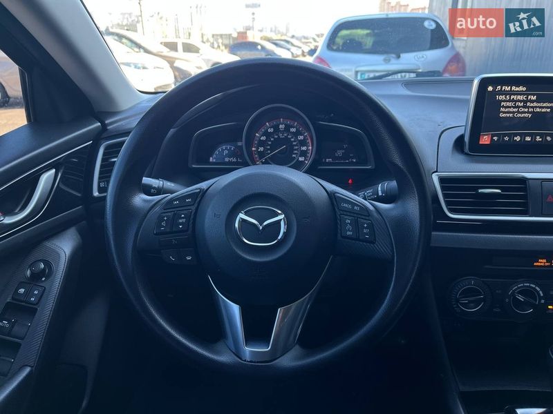 Седан Mazda 3 2016 в Києві