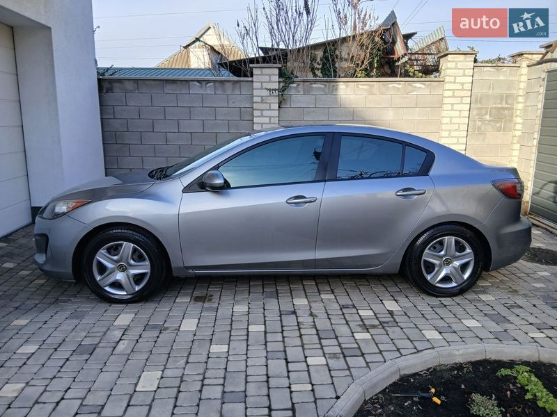 Седан Mazda 3 2011 в Херсоне