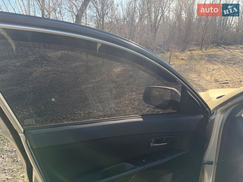 Хэтчбек Mazda 3 2004 в Днепре