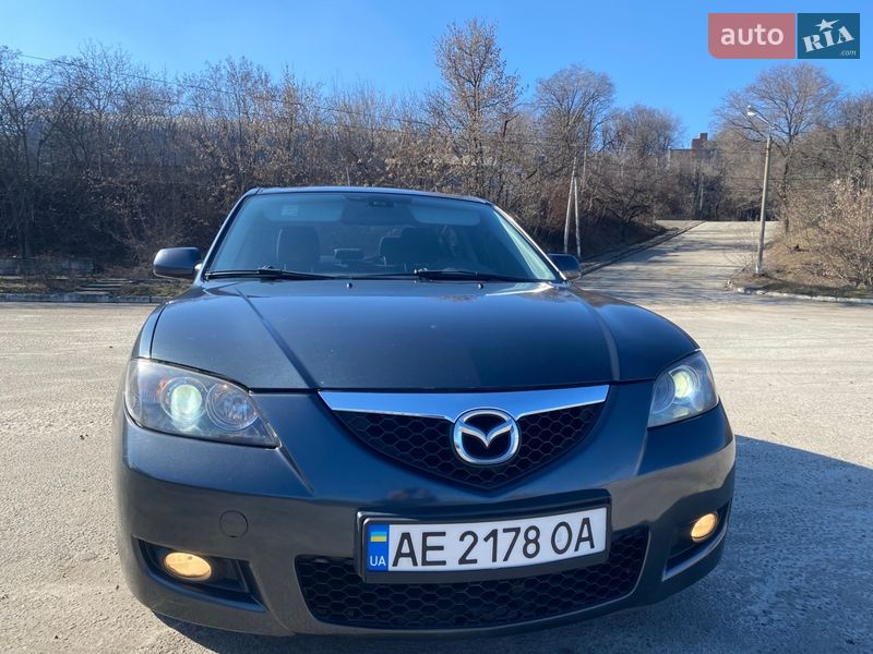 Седан Mazda 3 2008 в Дніпрі