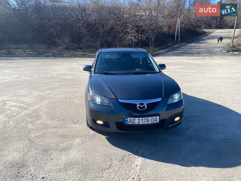 Седан Mazda 3 2008 в Дніпрі